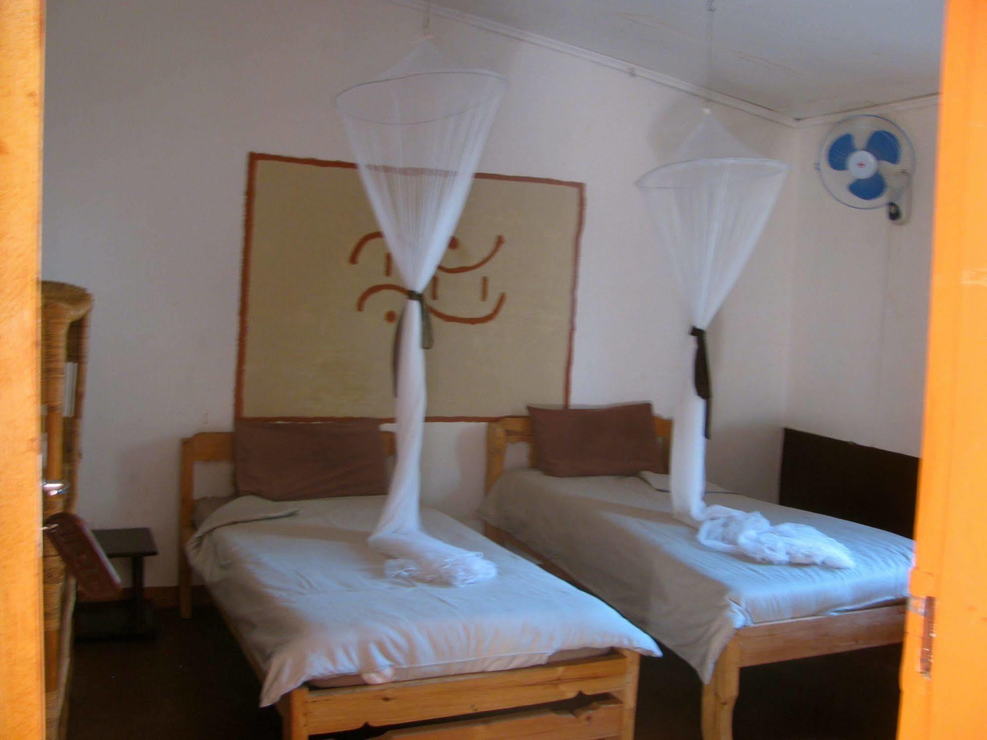 Madidi Lodge Лілонґве Екстер'єр фото